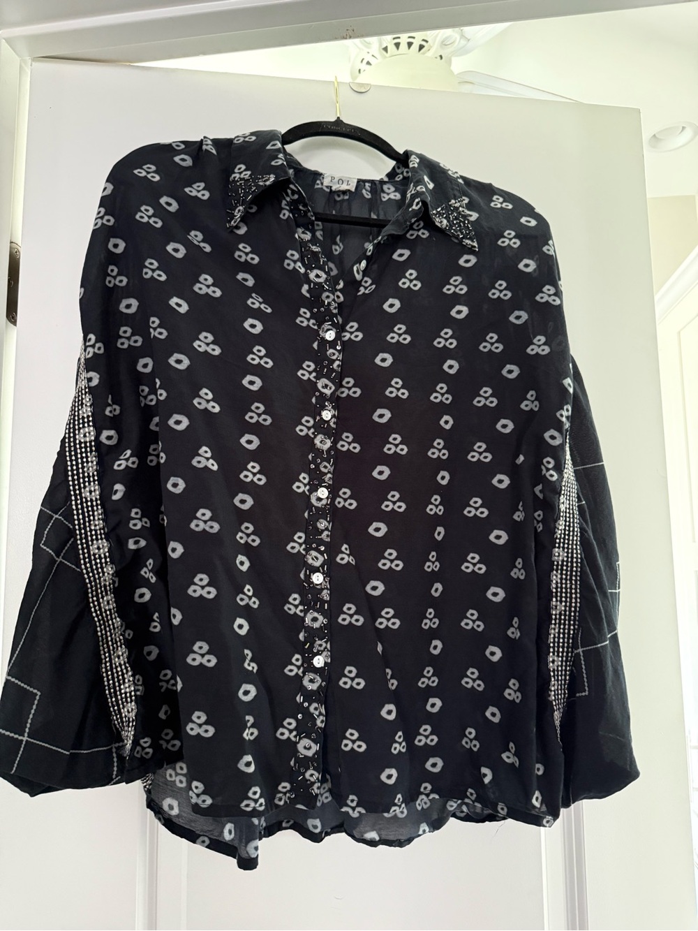POL Black Button-Down Shirt with White Geometric Print